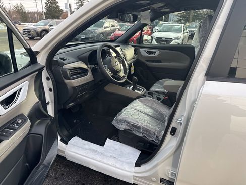 New 2025 Subaru Forester Limited image 8