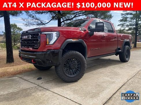 Used 2025 GMC Sierra 2500 AT4X image 2