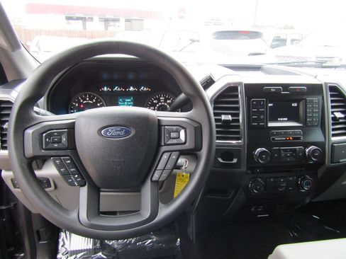 Used 2015 Ford F150 XLT image 15