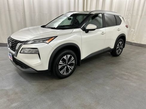 Used 2023 Nissan Rogue SV w/ SV Premium B Package AWD/4WD image 2