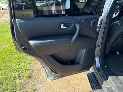 Used 2021 Nissan Armada SL w/ Midnight Edition Package RWD image 10