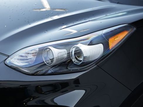 Used 2022 Kia Sportage Nightfall Edition image 13