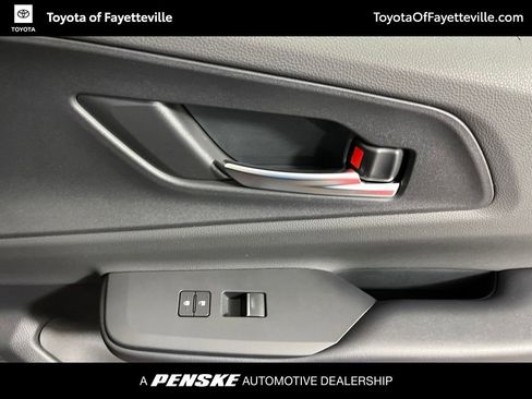 New 2026 Toyota Prius Plug-In Hybrid FWD image 11