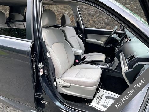 Used 2015 Subaru Forester 2.5i Premium w/ All-Weather Package AWD/4WD image 7