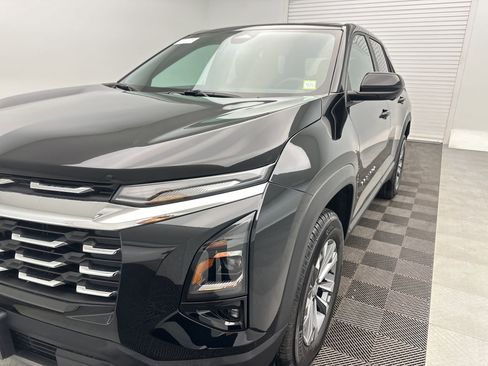 New 2026 Chevrolet Equinox LT AWD/4WD image 19