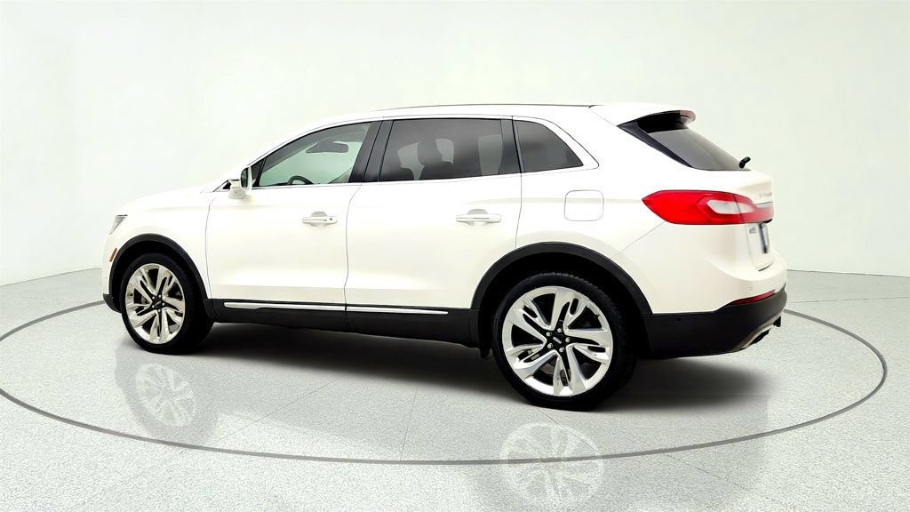 Used 2017 Lincoln MKX Reserve AWD/4WD image 7