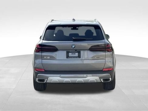New 2026 BMW X5 xDrive50e w/ Premium Package AWD/4WD image 6