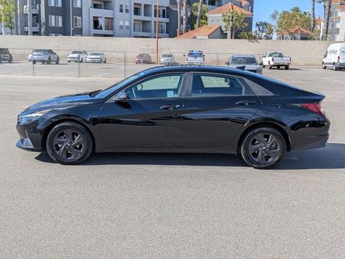 Used 2021 Hyundai Elantra SEL image 9