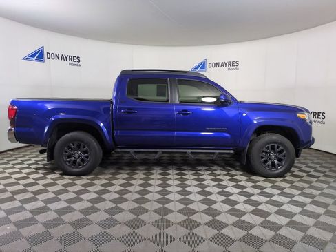 Used 2023 Toyota Tacoma SR5 AWD/4WD image 8