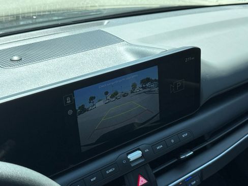 Used 2025 Kia K4 FWD image 23