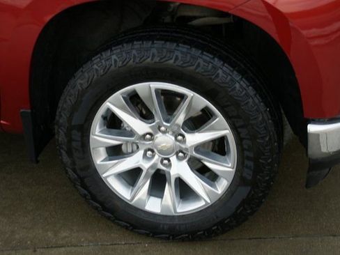 Used 2022 Chevrolet Silverado 1500 LTZ w/ Safety Package II image 11