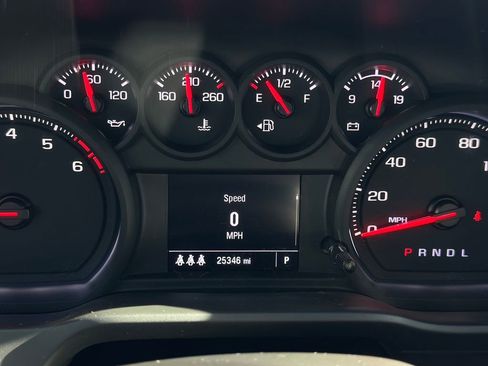 Used 2024 Chevrolet Silverado 2500 Custom w/ Custom Value Package image 5