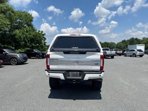 Used 2017 Ford F250 Platinum w/ Platinum Ultimate Package AWD/4WD image 4
