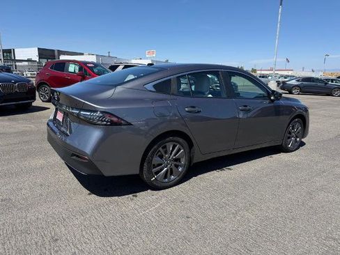 New 2026 Nissan Sentra SL w/ Floor Mat Package FWD image 6