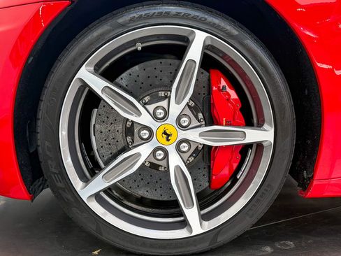 Used 2014 Ferrari California RWD image 11