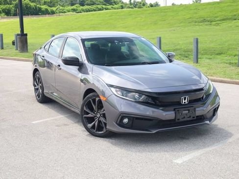 Used 2020 Honda Civic Sport image 2