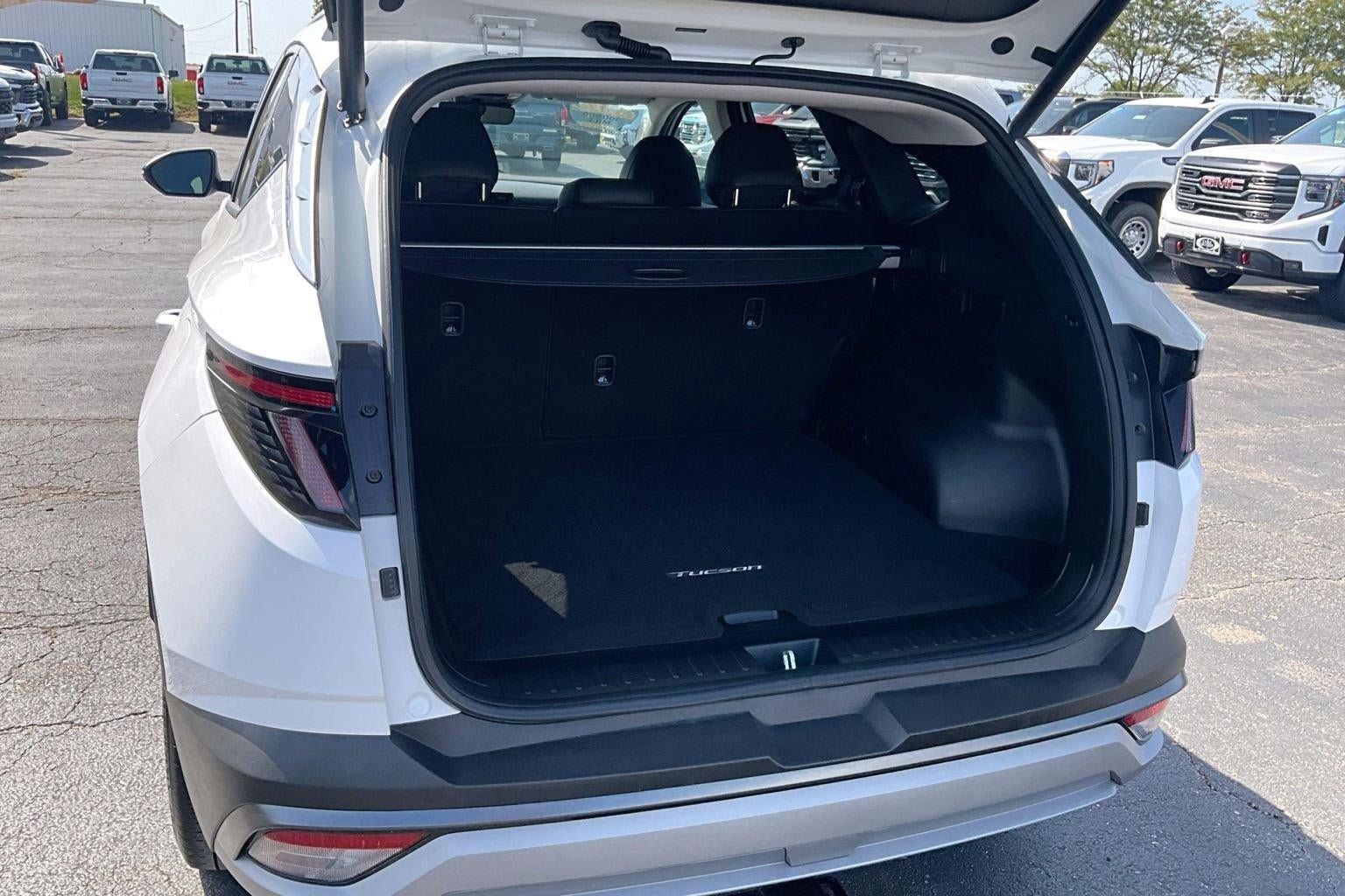 Used 2025 Hyundai Tucson SEL AWD/4WD image 4