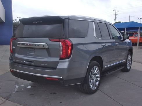Used 2021 GMC Yukon SLT w/ SLT Luxury Package AWD/4WD image 16