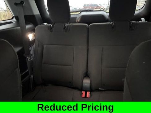 Used 2022 Ford Explorer XLT image 35