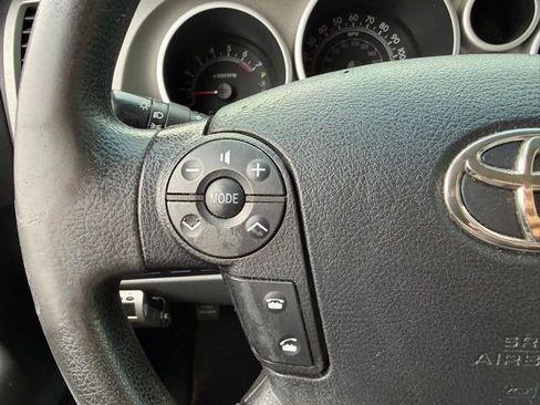 Used 2013 Toyota Tundra 2WD CrewMax w/ SR5 Pkg image 9