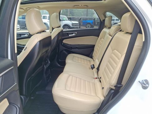 Used 2024 Ford Edge SEL w/ Convenience Package AWD/4WD image 10