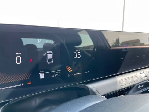 Used 2025 Kia K4 LXS image 40