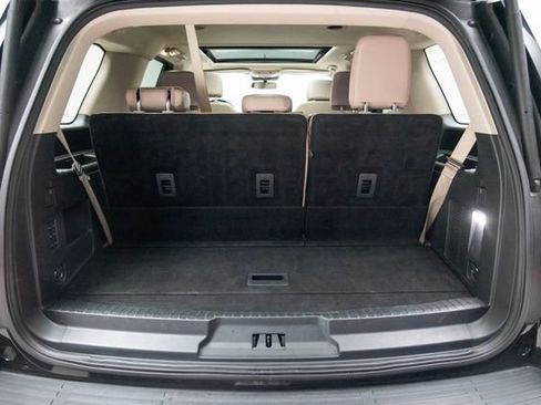 Used 2024 Ford Expedition Limited AWD/4WD image 12