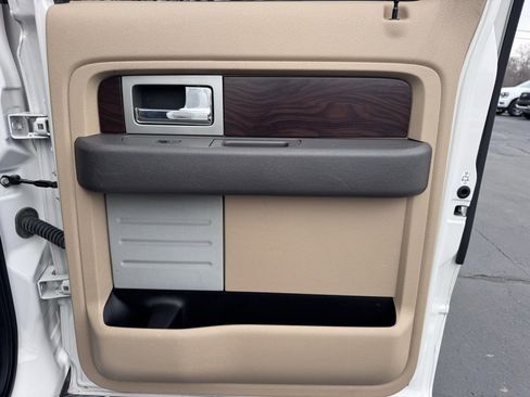 Used 2012 Ford F150 Lariat w/ Lariat Chrome Pkg image 25