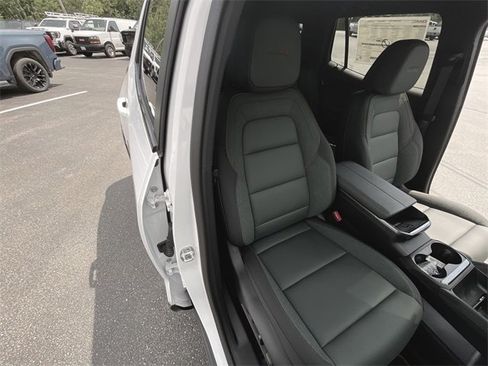 New 2026 GMC Terrain AT4 w/ Convenience Package III image 28
