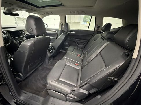 Used 2018 Volkswagen Atlas SEL AWD/4WD image 12