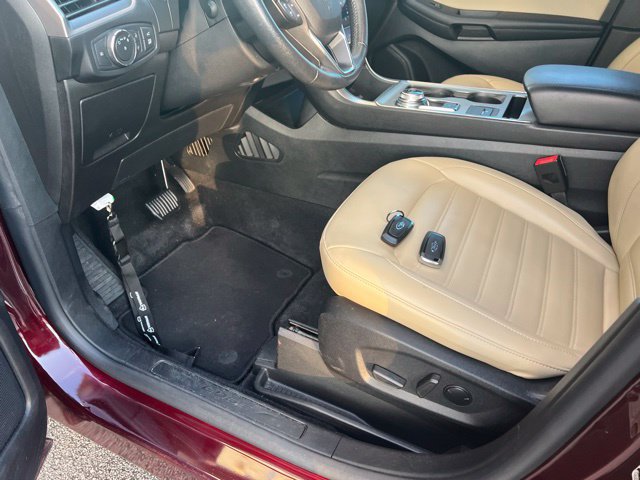Used 2021 Ford Edge SEL w/ Convenience Package FWD image 12