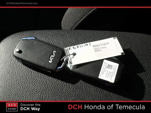 Used 2024 Kia Forte LXS w/ LXS Technology Package image 8