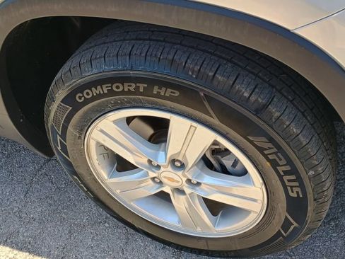 Used 2019 Chevrolet Trax LT w/ LT Convenience Package AWD/4WD image 35