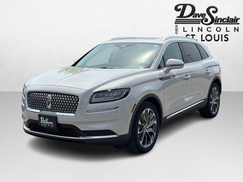 Used 2023 Lincoln Nautilus Reserve FWD image 7