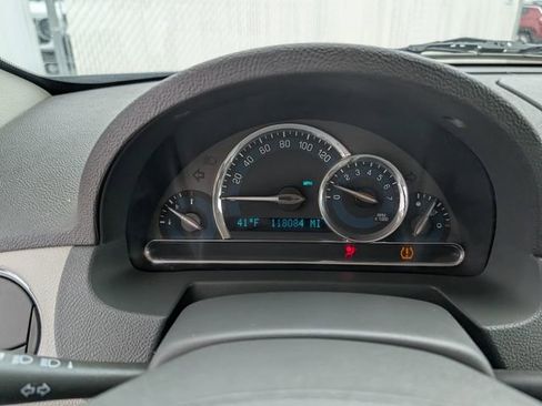 Used 2009 Chevrolet HHR LT FWD image 11