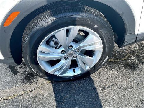 Used 2025 Buick Encore GX Preferred FWD image 2