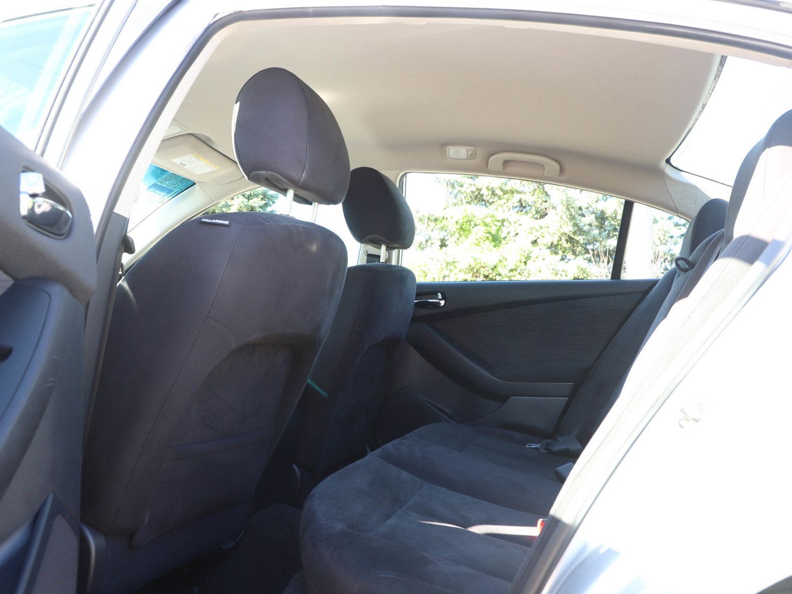 Used 2012 Nissan Altima 2.5 S FWD image 16