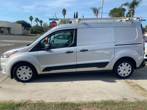 Used 2019 Ford Transit Connect XLT image 5