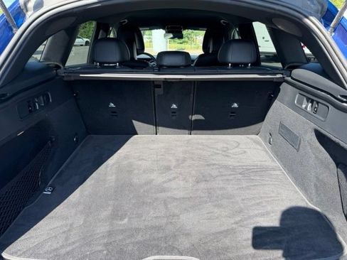 Used 2024 Mercedes-Benz GLC 300 4MATIC w/ Advanced USB Package image 10