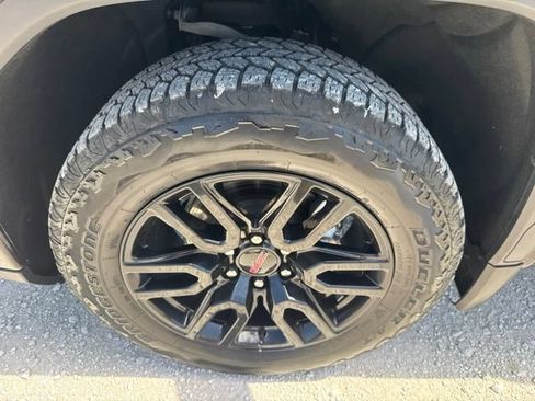 Used 2024 GMC Sierra 1500 Elevation AWD/4WD image 29