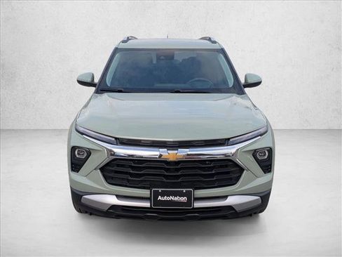 New 2026 Chevrolet TrailBlazer LT w/ Driver Confidence Package image 2