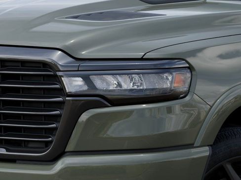 New 2026 RAM 1500 Laramie AWD/4WD image 10