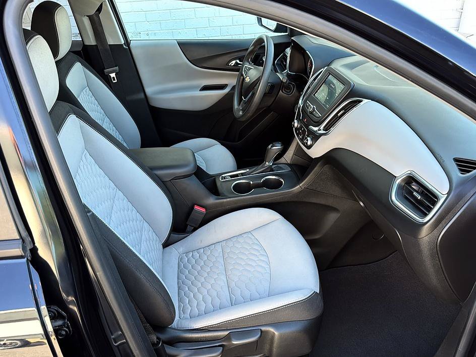 Used 2020 Chevrolet Equinox LS w/ LS Convenience Package FWD image 34