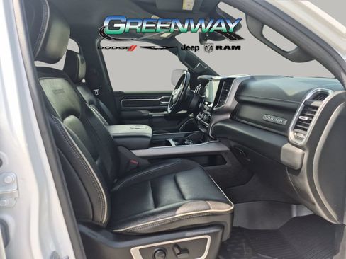 Used 2022 RAM 1500 Laramie w/ Sport Appearance Package AWD/4WD image 7