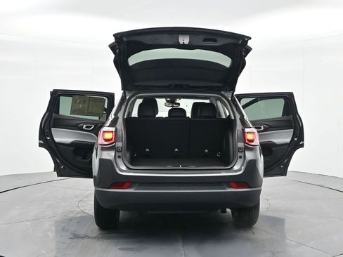 Used 2022 Jeep Compass Latitude w/ Sun and Sound Group image 45