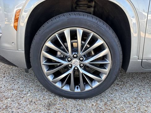 Certified 2025 Buick Enclave Avenir w/ Super Cruise Package AWD/4WD image 34