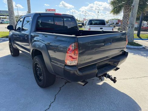 Used 2015 Toyota Tacoma PreRunner w/ Convenience Package image 3