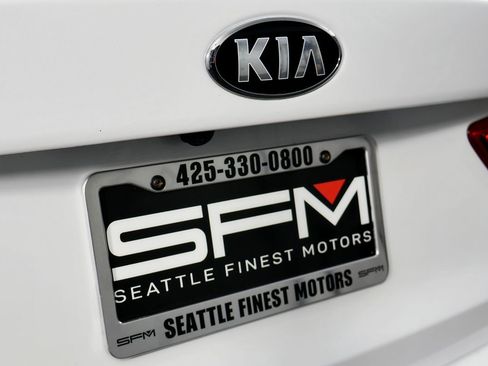 Used 2017 Kia Optima LX image 12