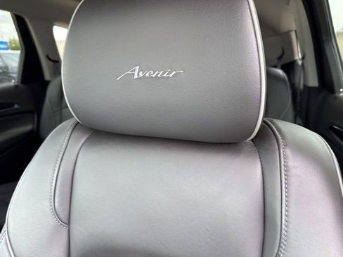 Used 2021 Buick Enclave Avenir w/ Avenir Technology Package AWD/4WD image 15