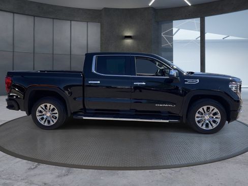 Certified 2025 GMC Sierra 1500 Denali RWD image 7